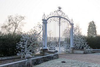 737A0591 Grille du Château de Saint-Vrain