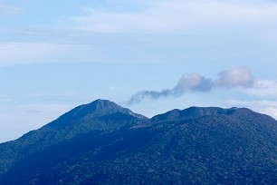 Vue du Volcan Mombacho - Sur le sentier autour de la lagune Apoyo - Nicaragua