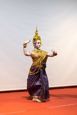 20251104_191409_7378 null