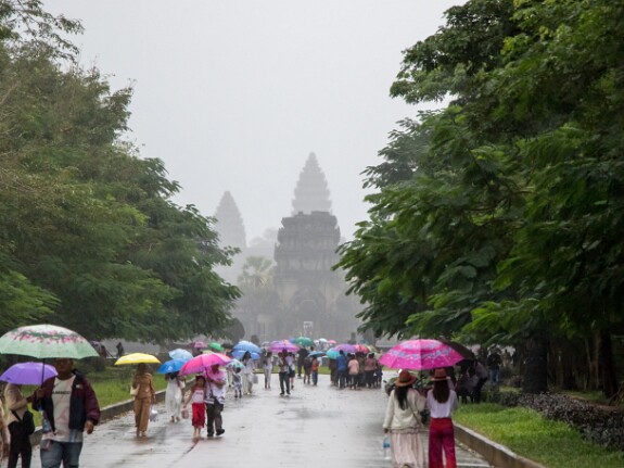 100 Angkor Wat