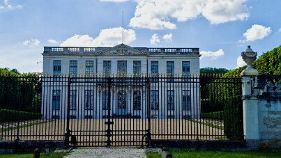 Château de Bouges null