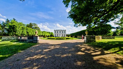 Château de Bouges null