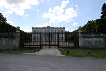 Château de Bouges null