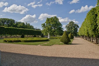 Château de Bouges null