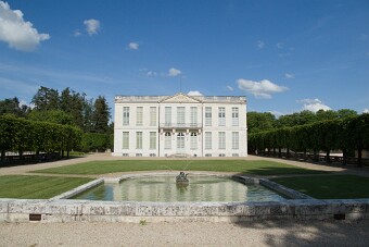 Château de Bouges null